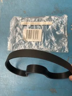 LEMAN - Courroie Poly-V 560 (rep.95) De La Figure D Pour COM310