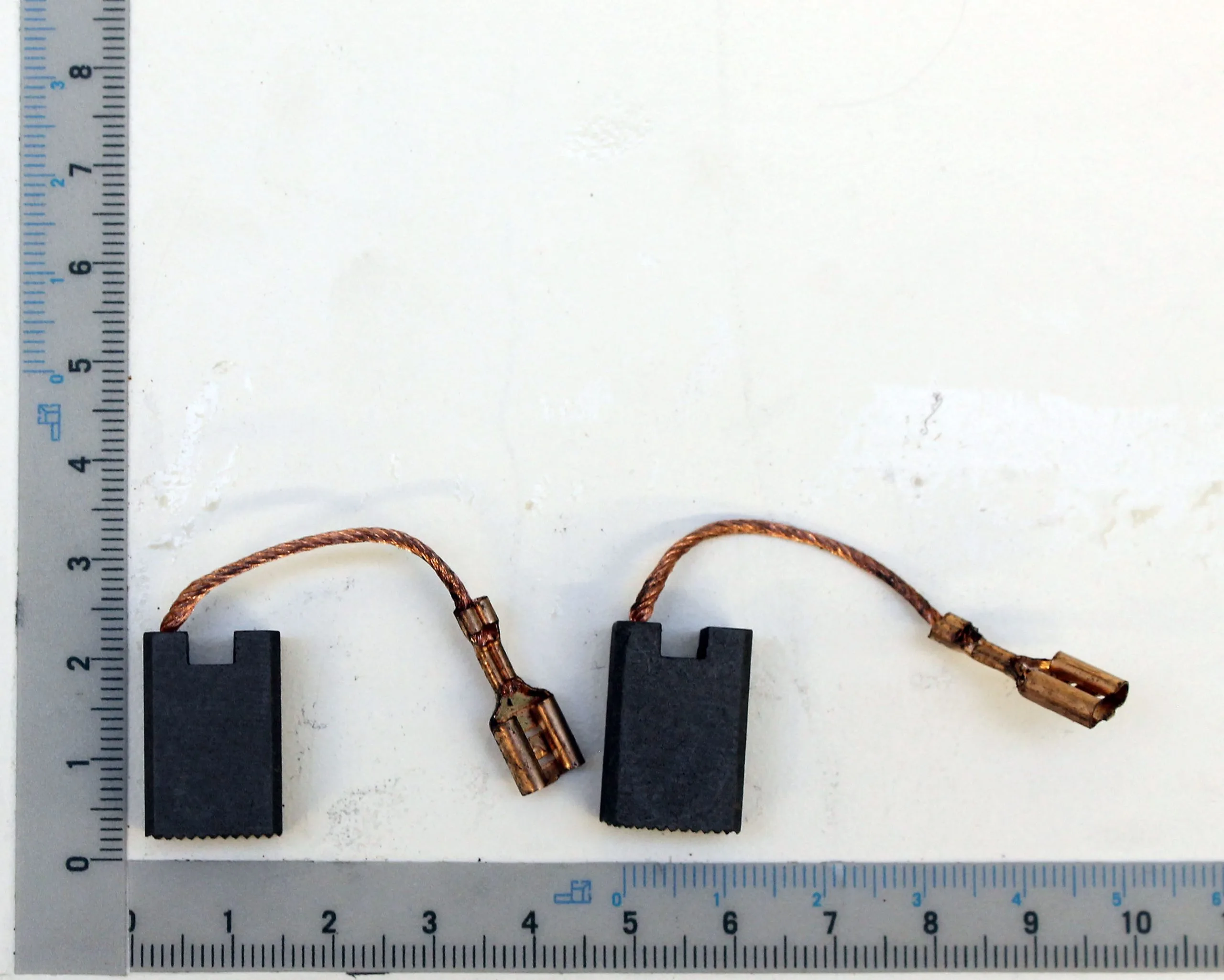 SCHEPPACH - Jeu De Charbon Pour Scie Sur Table Scheppach HS100S