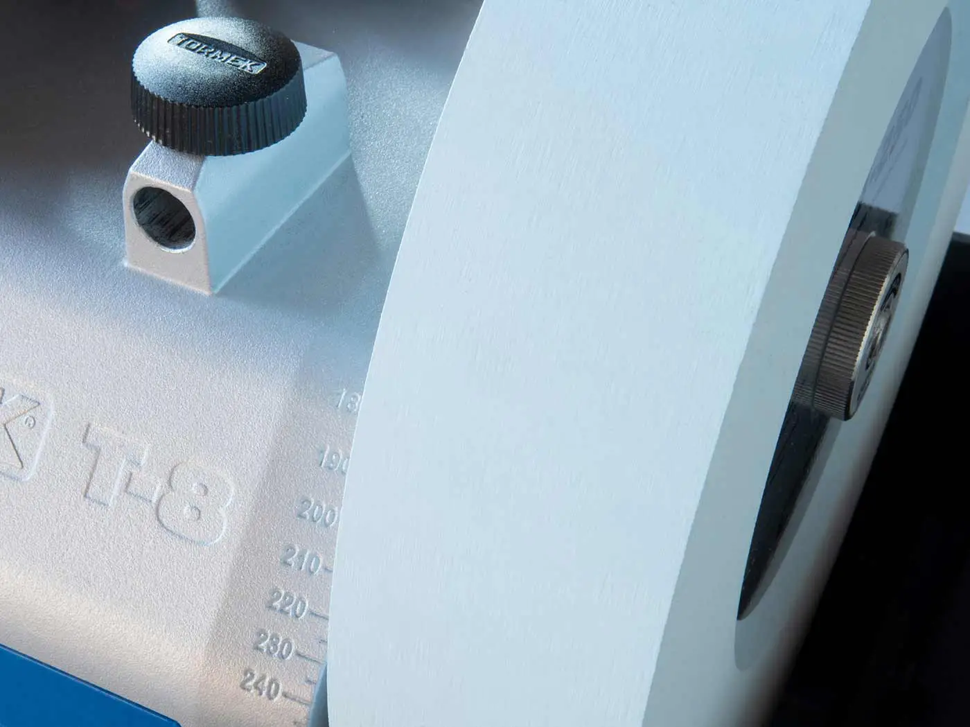 TORMEK - SJ-200 Tormek Japanese Waterstone – Image 3